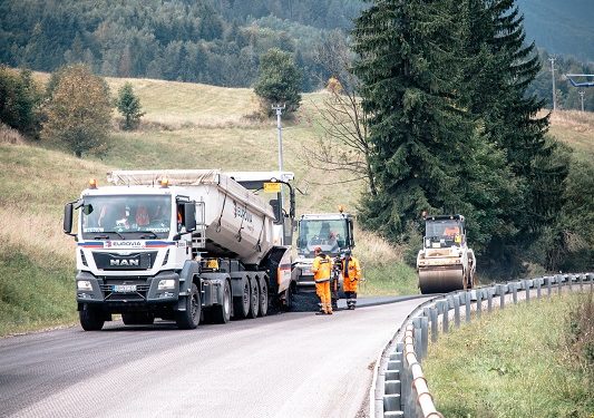 Práce medzi Varínom a Zázrivou na teraz skončili