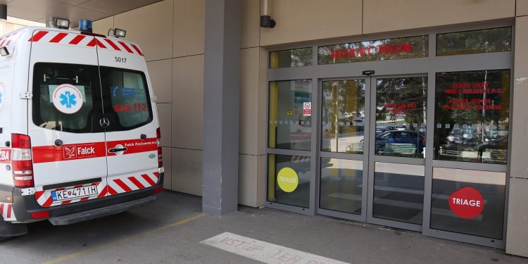 Sviatky priniesli aj zdravotné problémy, najčastejšie žalúdočné, problémom bol i alkohol či pyrotechnika