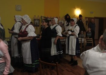 FOTO: FAŠIANGY V OBCI PODHRADIE