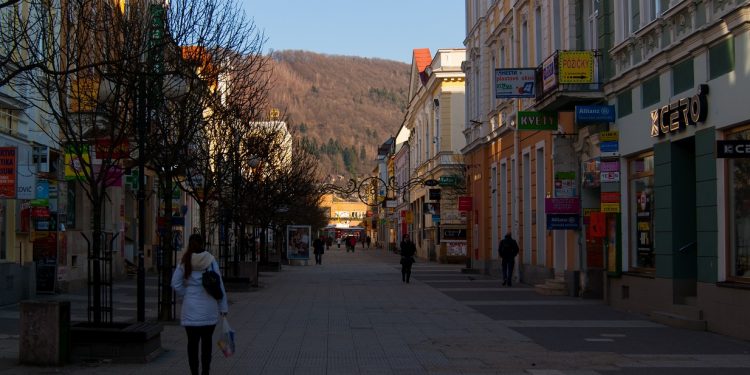 Mesto Žilina pripravuje databázu dobrovoľníkov ochotných pomôcť ostatným