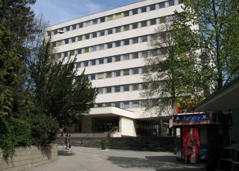 Pandemický pavilón zatvorili, vrátili sa doň urológovia