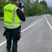 Pozor: Viac policajtov na cestách