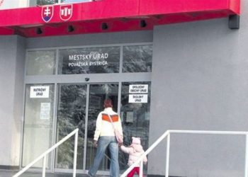 Považská Bystrica: Radnica začína s obnovou fontány i hudobného pavilónu v centre mesta