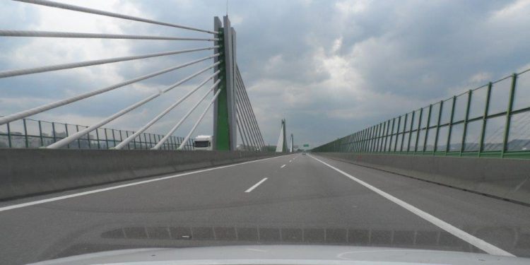 Považská Bystrica: Najdlhšia slovenská estakáda slúži motoristom už 10 rokov